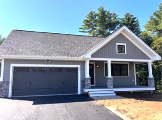 27 Edgewater Dr, Brentwood, NH 03833