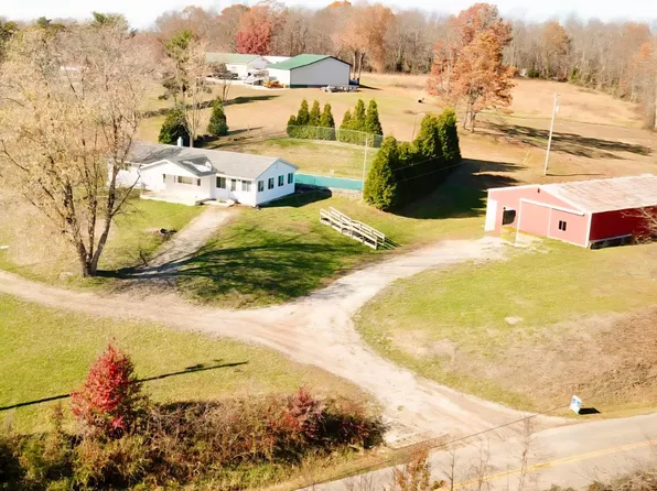 2999 Five Points Rd, Jackson, OH 45640
