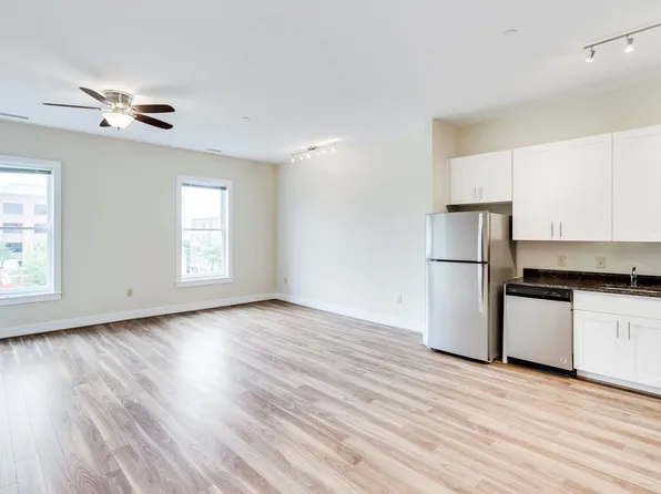 706 North, 706 N Washington St APT 402, Alexandria, VA 22314
