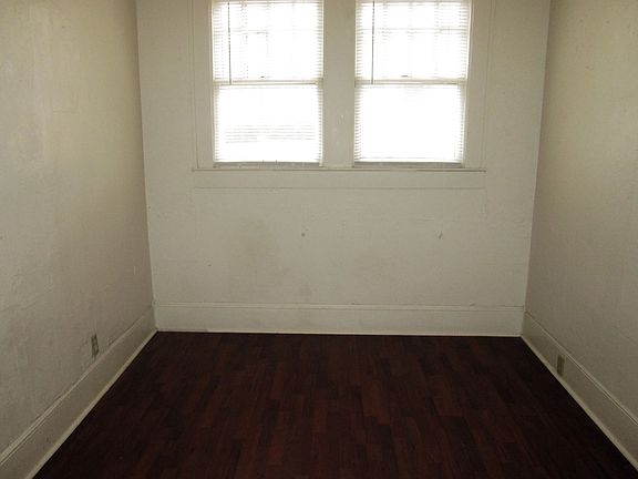 3rd image of 500 S Trenton St