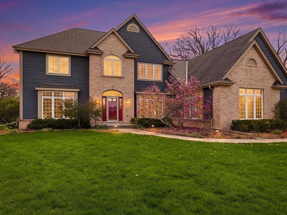 1st image of N65W12842 Crimson COURT