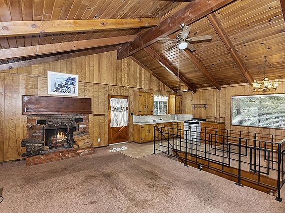 3rd image of 23775 Wildwood Ln