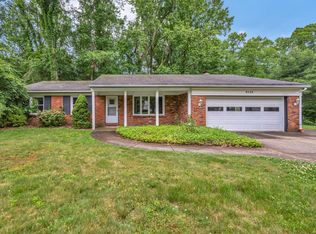 8534 Louise Dr, Mentor, OH 44060