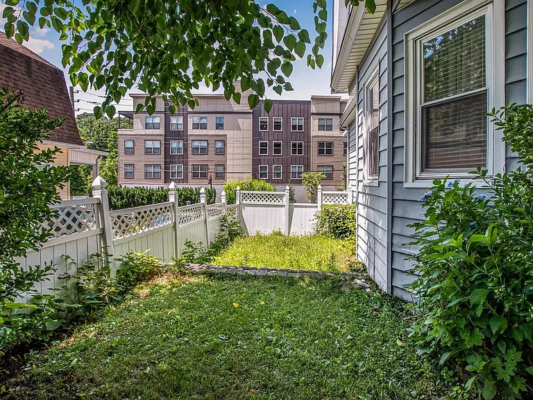 412 Warburton Ave #3 — Photo 11