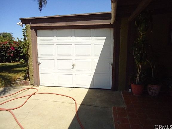 3rd image of 1527 S Pleasant Ave
