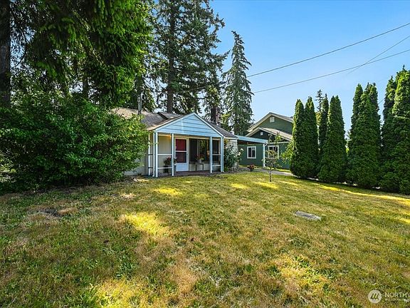 4th image of 23905 54th Avenue W