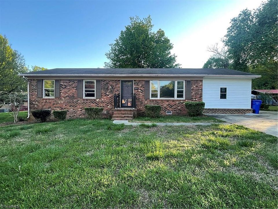 1st image of 102 Walker Dr
