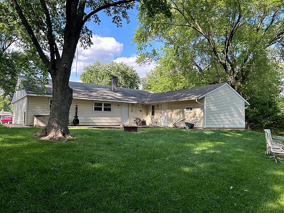 2nd image of 8525 Vesta Ct