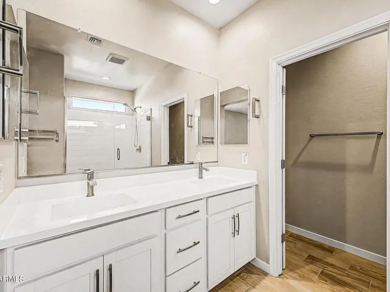 10950 W Beatrice St — Photo 18