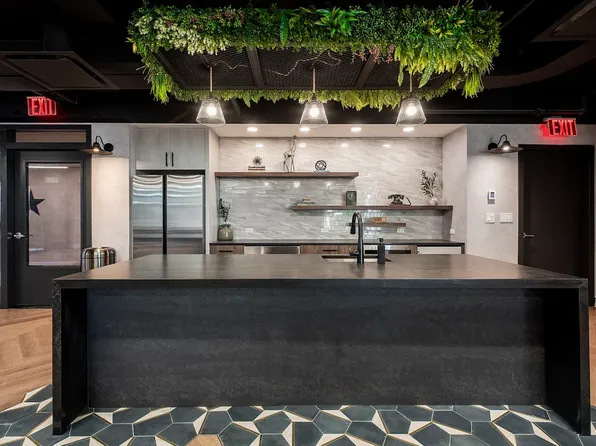 1856 Park Avenue image 12 of 22