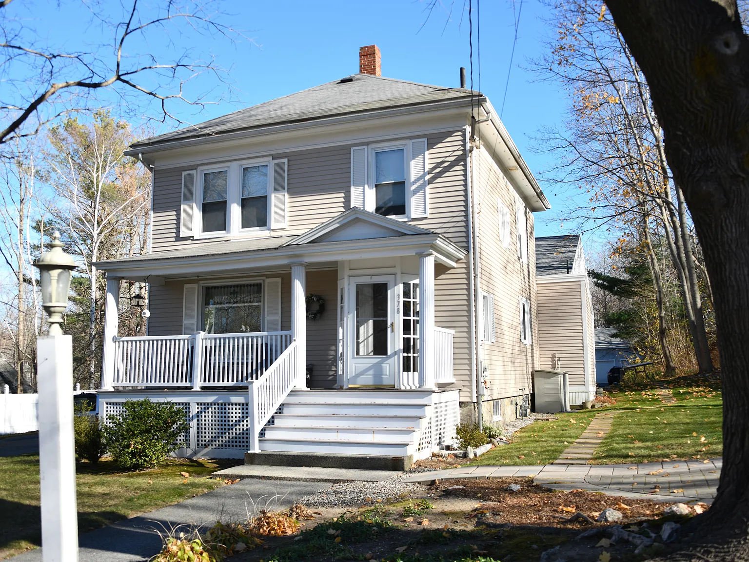 378 Sawyer St — Photo 1