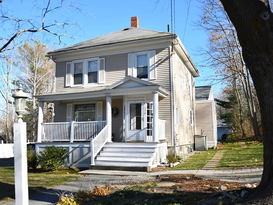 378 Sawyer St #9