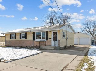 1007 S Weimar St, Appleton, WI 54915