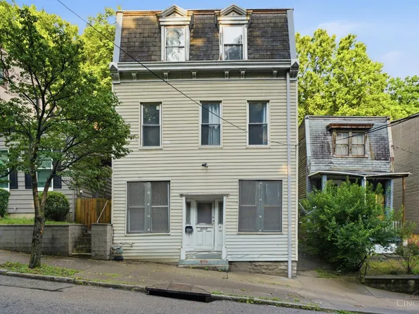 2212 Ravine St, Cincinnati, OH 45219