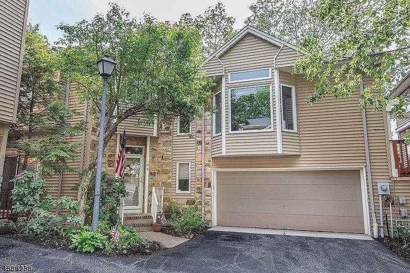 1st image of 178 Clarken Dr