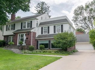 2544 Country Club Pkwy SE, Cedar Rapids, IA 52403
