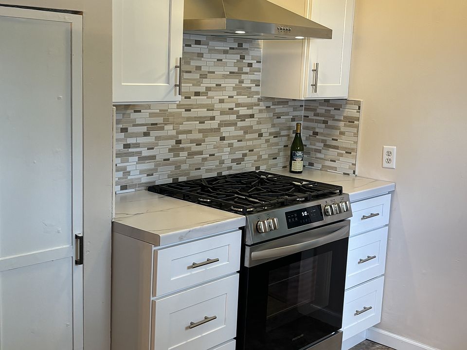 1st image of 311 W Roosevelt St #11251171