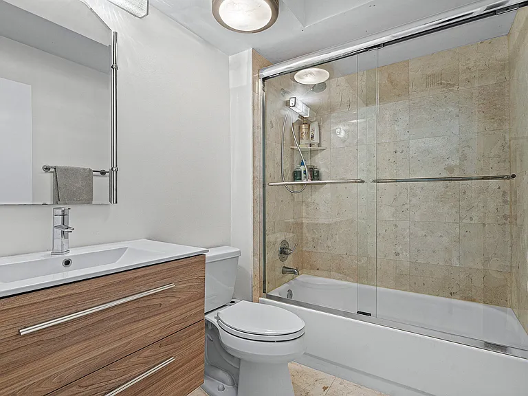 277 N Ocean Blvd #1040 — Photo 15