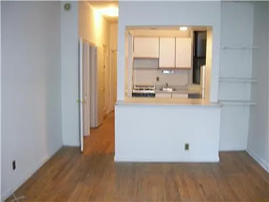 Rented by Compass | media 7