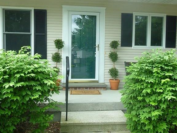 3rd image of 399 Bridge Rd APT F