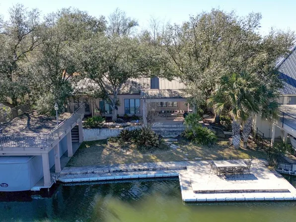 913 Red Sails, Horseshoe Bay, TX 78657