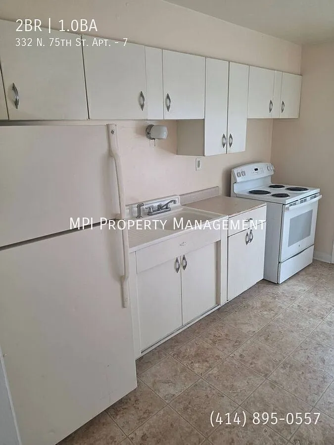 332 N. 75th Street Apt. #7, Milwaukee - 2 Bedroom Upper Apt. 1/2 off 1st month's rent! — Photo 2