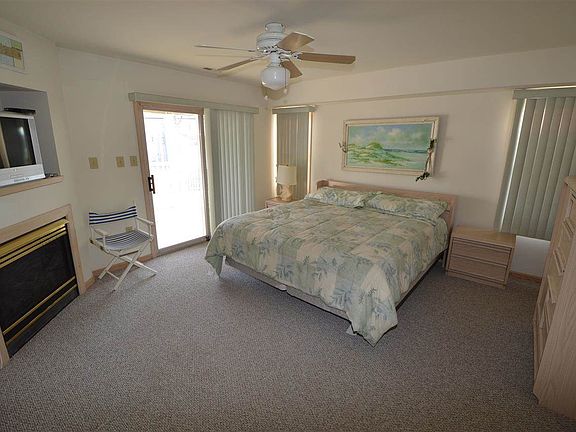 3rd image of 14 69th St #East