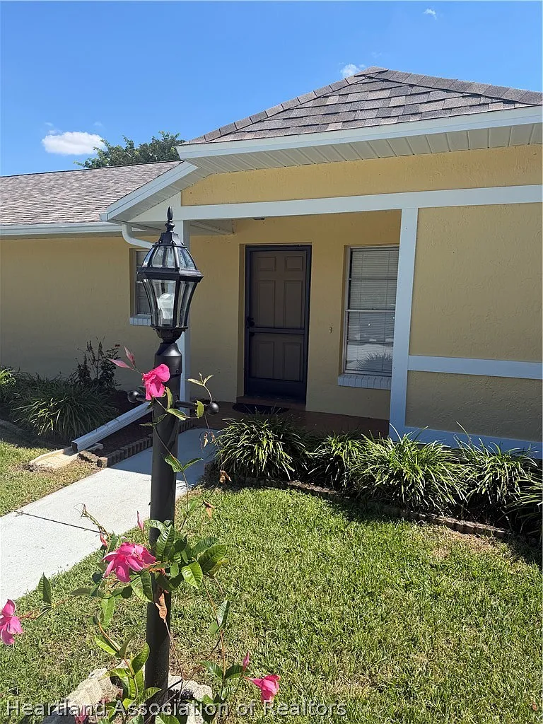 2 bed, 2.0 bath, 1154 sqft, $2,500 — Photo 1