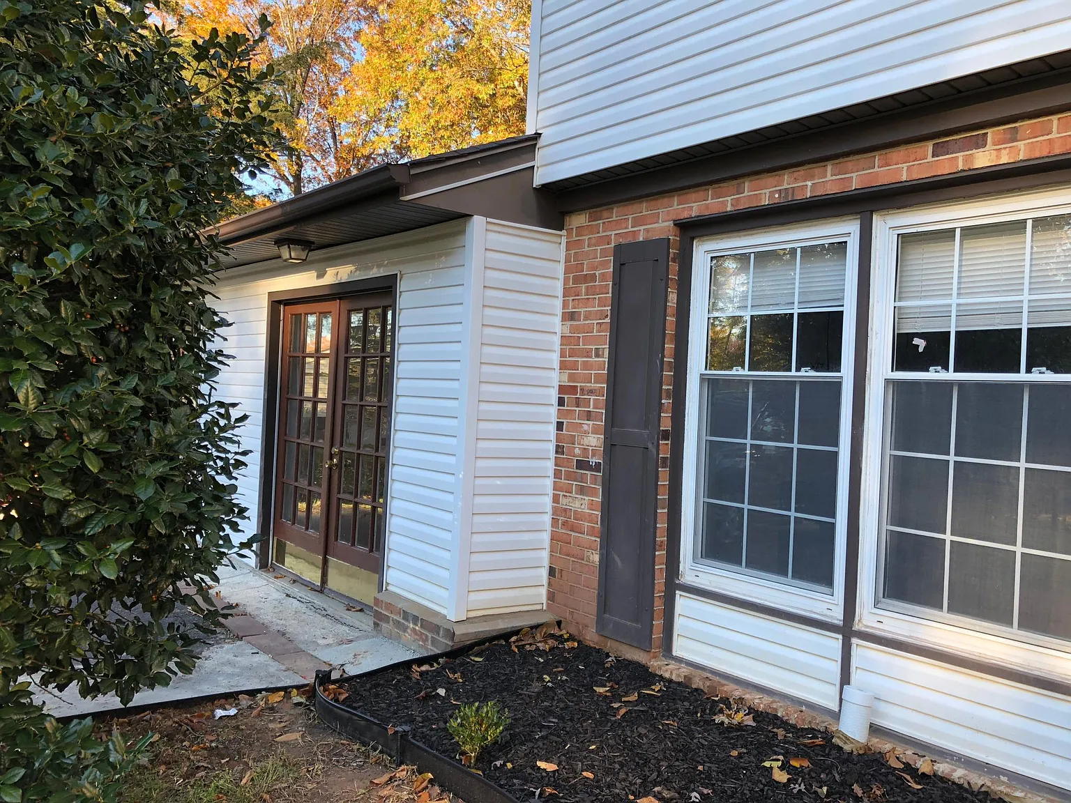 5 bed, 4.5 bath, 3178 sqft, $4,000 — Photo 3