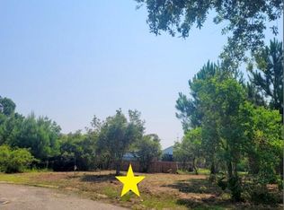 31 Pelican Cove Ln, Long Beach, MS 39560