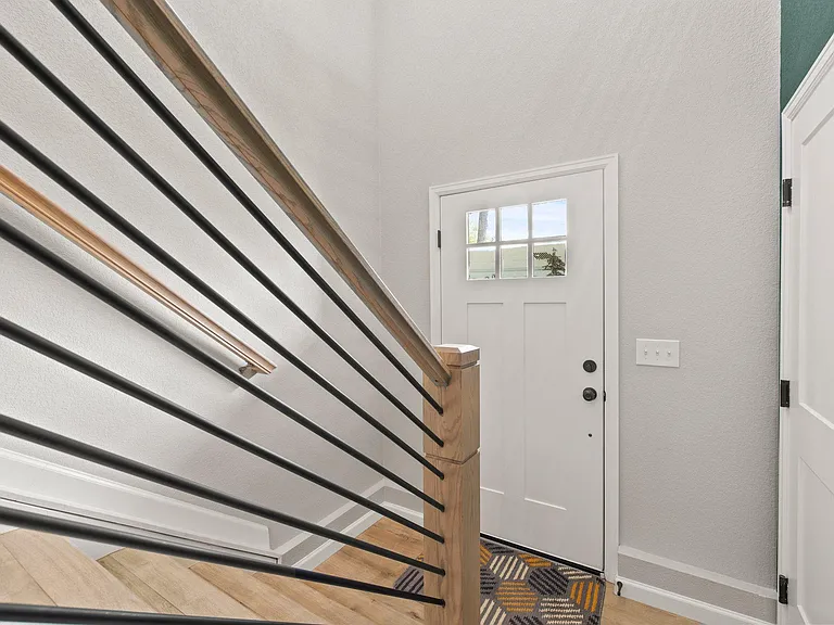 815 E Cache La Poudre St #B — Photo 20