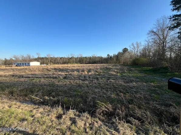 688 Deep Creek Road, Hertford, NC 27944