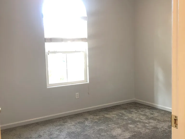 1540 N Selva St — Photo 6