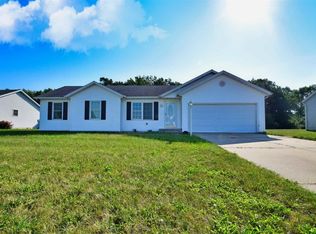 56610 Meadow Glen Dr, Elkhart, IN 46516