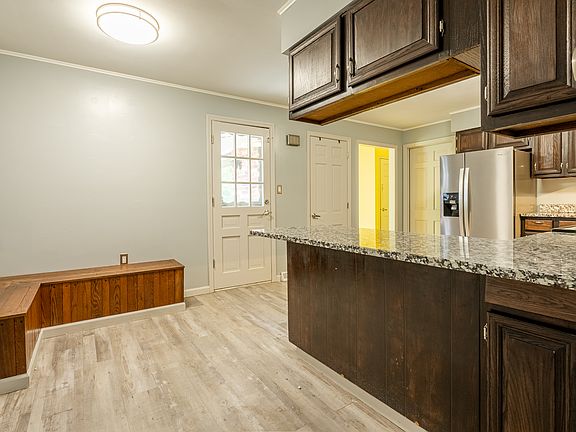 4th image of 6264 S Lakeview Dr