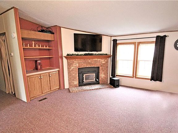 5th image of 154 Trinity Dr