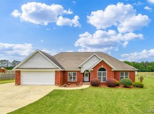 803 Blackberry Rd, Deatsville, AL 36022