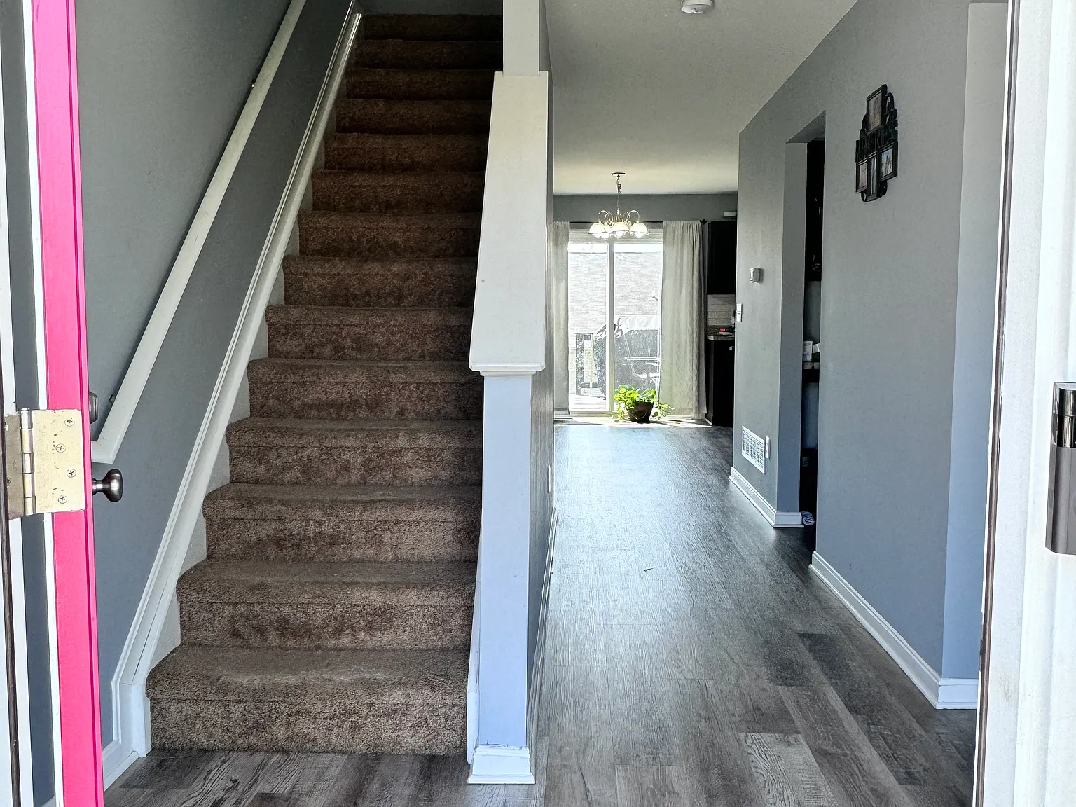 4 bed, 2323 sqft, $2,800 — Photo 4