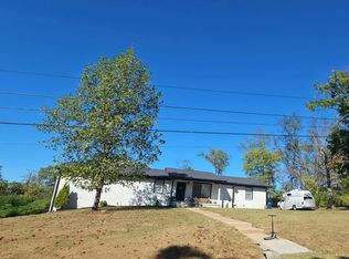 310 W Burt Dr, Columbia, TN 38401