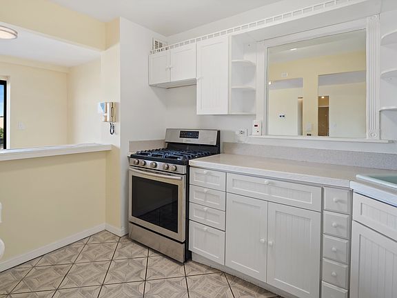 4th image of 9229 Queens Blvd APT 6D