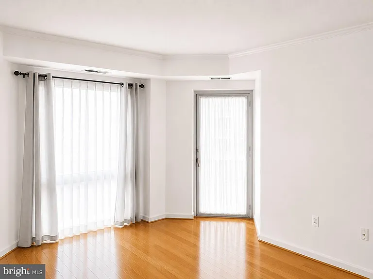3101 N Hampton Dr #316 — Photo 6