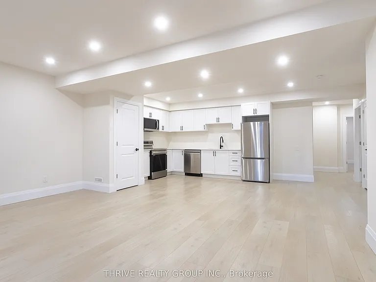 383 Daventry Way #31 — Photo 5