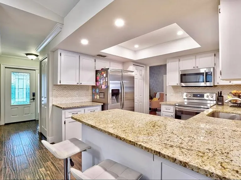 8209 Wellsmere Cir — Photo 16
