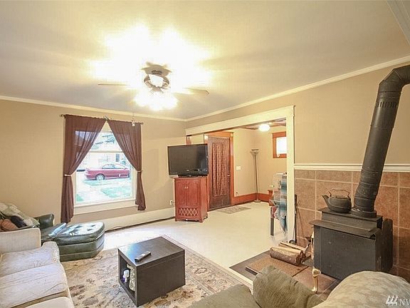 5th image of 2741 Sumner Ave