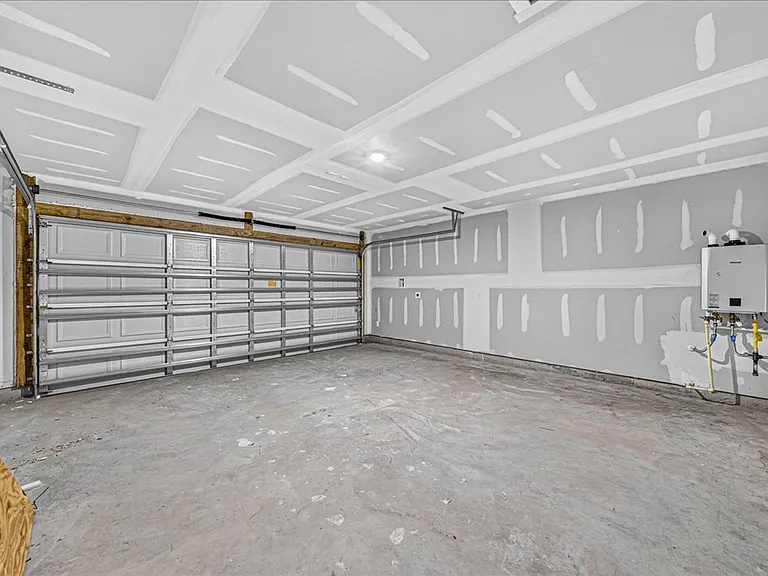 1314 Lady Yoli St — Photo 47