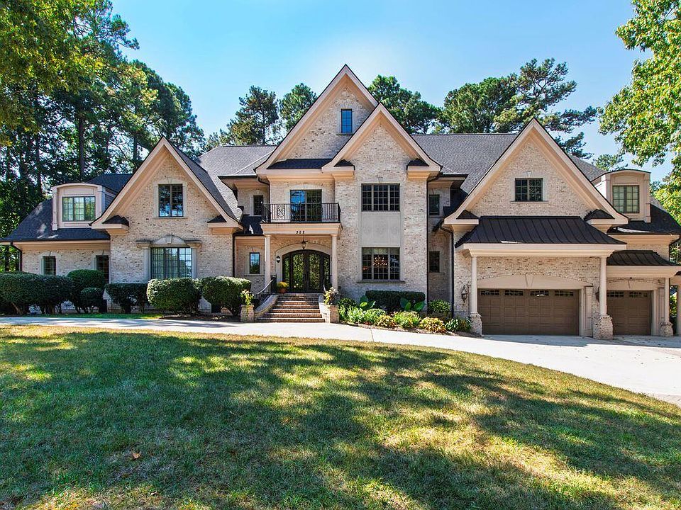 1st image of 302 Annandale Dr
