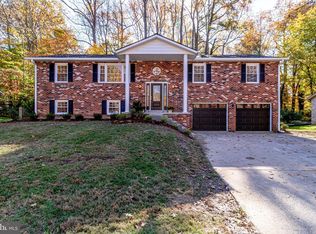 9635 Ironmaster Dr, Burke, VA 22015