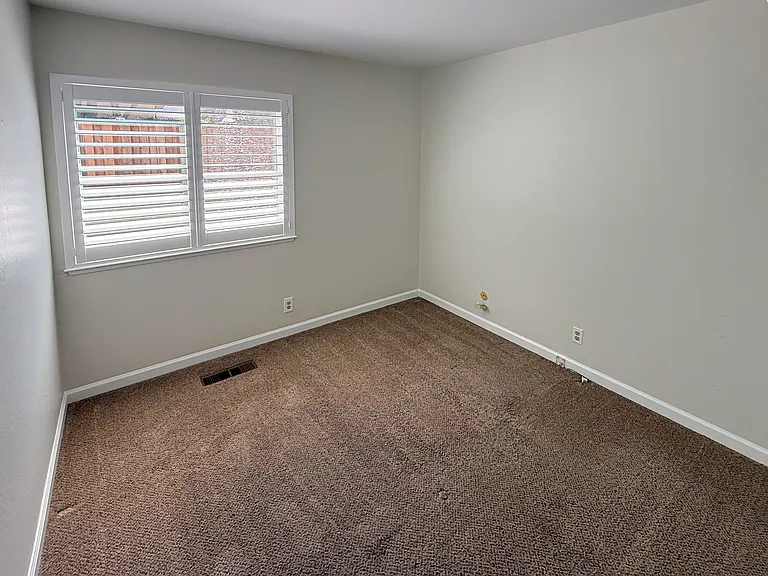 229 Mountaire Cir — Photo 18