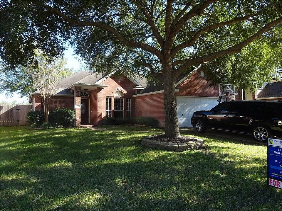 1st image of 3618 Lakearies Ln
