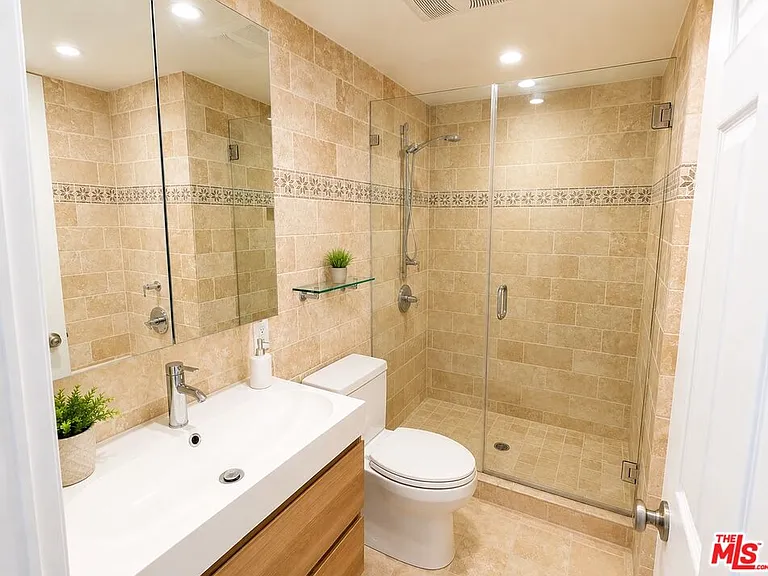 4128 Elizabeth Ct — Photo 3